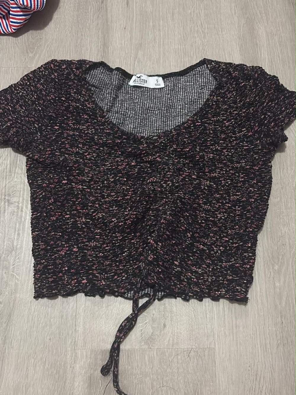 Hollister Black Crop Top with Pink Fleck Ruched Tie Front